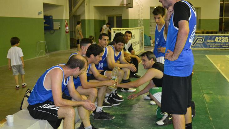 Comercial de Basquet 2013